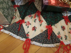 My first tree skirt from Mother. 